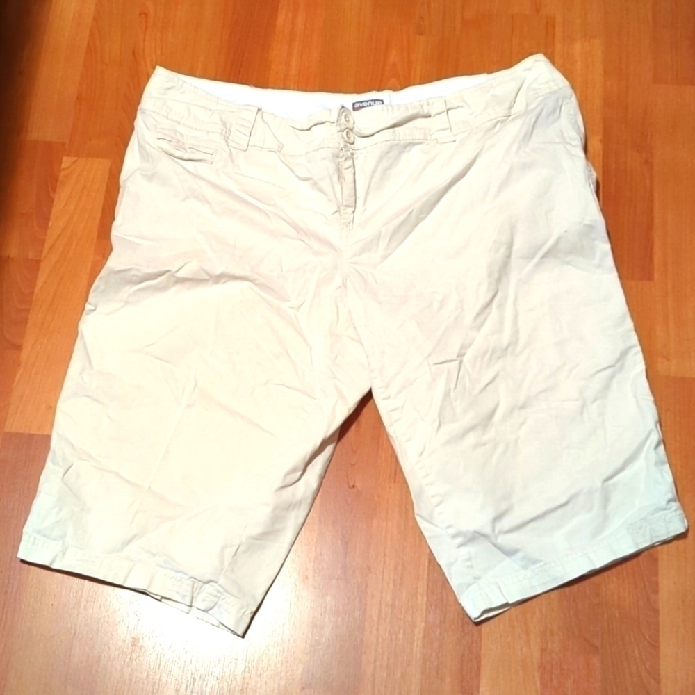 Avenue Plus Size Bermuda Chino Shorts Cream